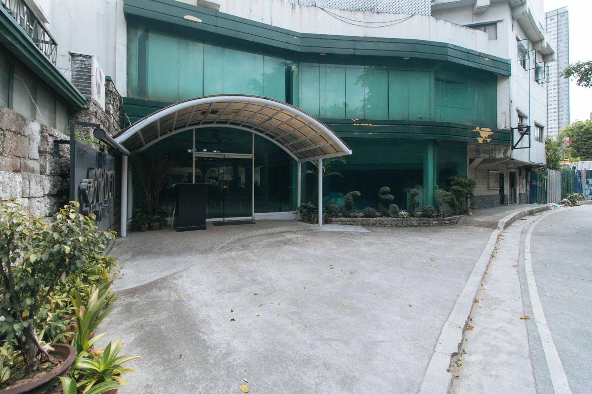 Garden Plaza Hotel Manila Exterior foto